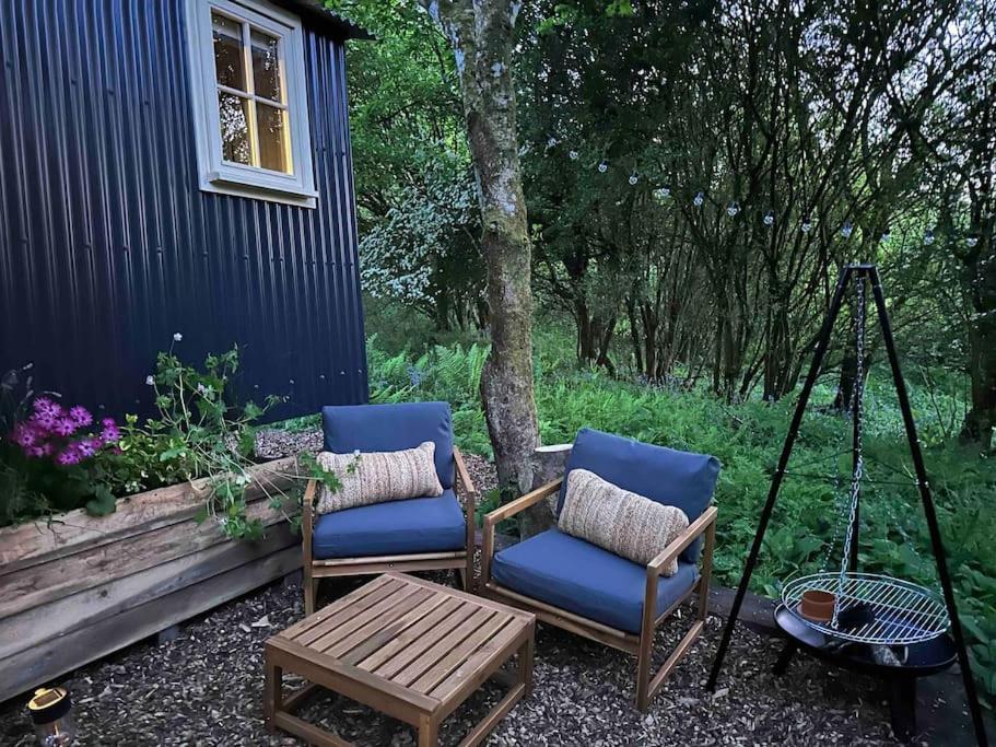 Cornwall Woodland Shepherd'S Hut - Dennis Hut Bodmin Exteriér fotografie